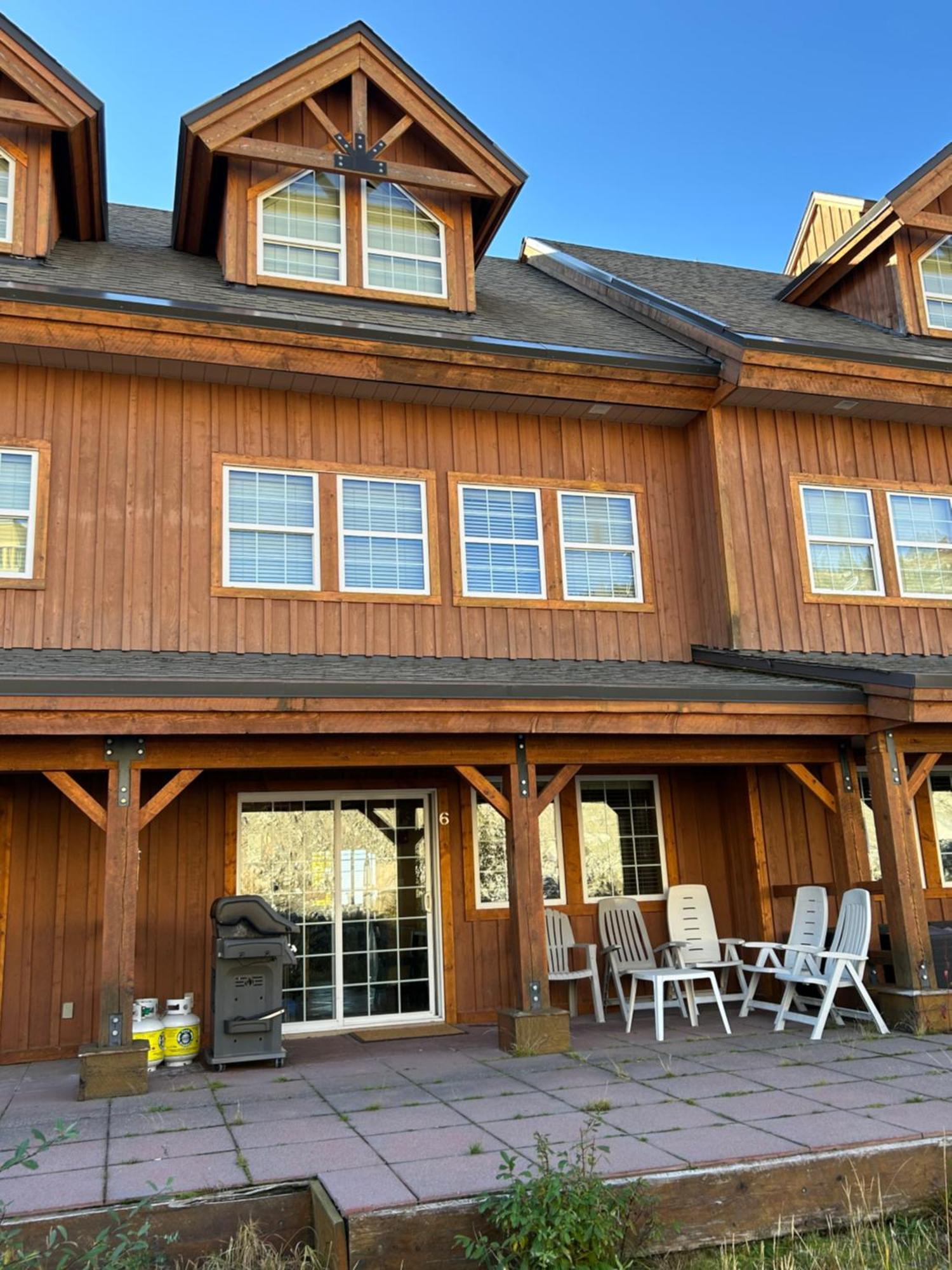 3 Bedroom 3 Bath Ski In Ski Out With Private Hot Tub Big White Exteriör bild