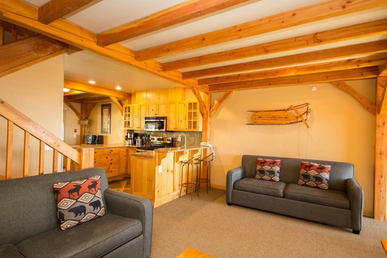 3 Bedroom 3 Bath Ski In Ski Out With Private Hot Tub Big White Exteriör bild