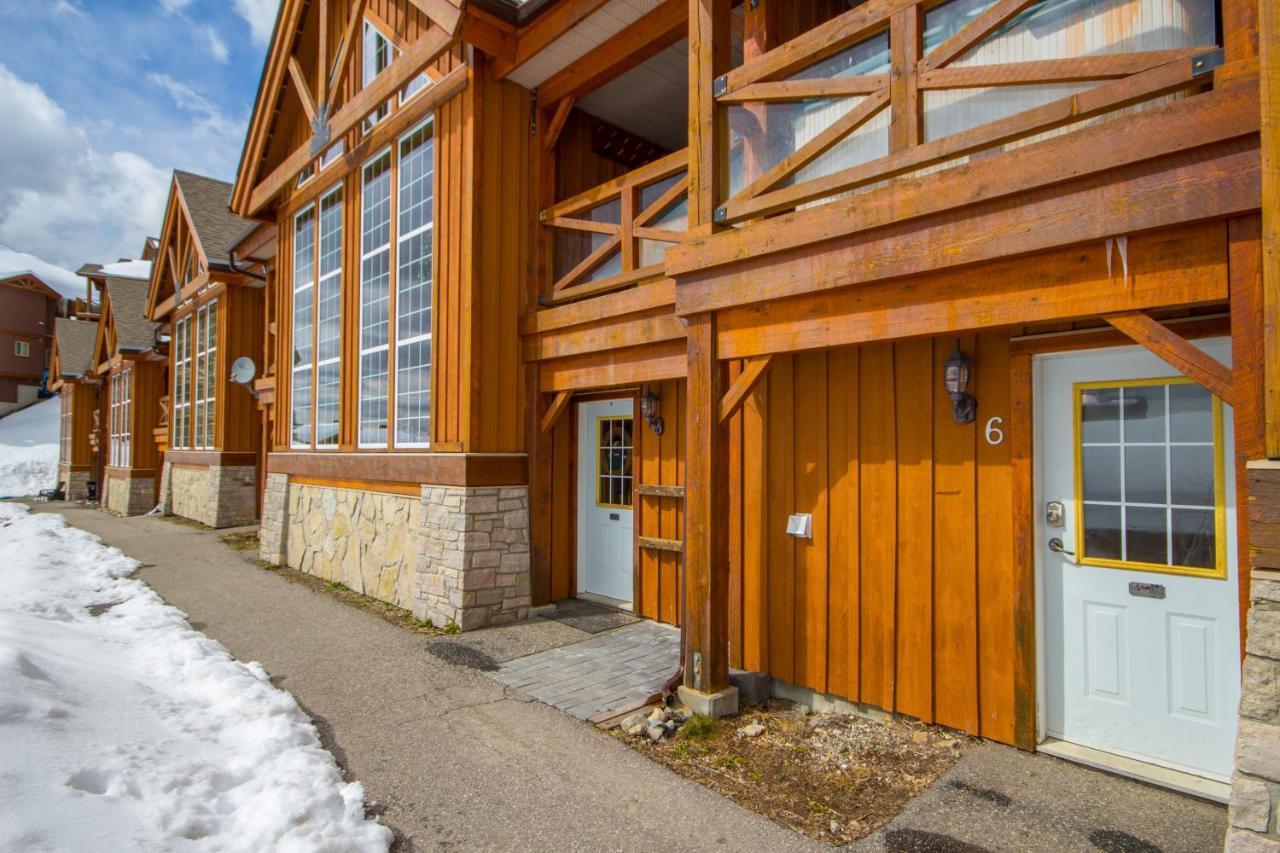 3 Bedroom 3 Bath Ski In Ski Out With Private Hot Tub Big White Exteriör bild